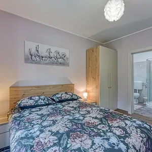 Vila Alba With Private Pool, Lupoglav (Istria)